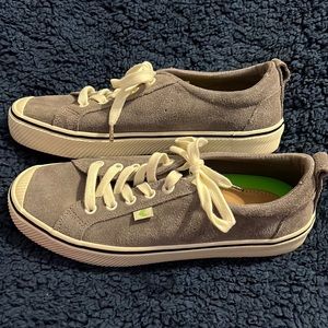 Cariuma grey suede sneakers. Great condition!